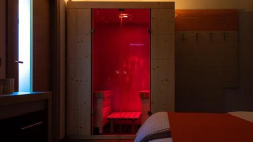 Tiarno di Sopra Bed & Breakfast | Discover Albergo Casavecchia: Beachfront Oasis with Pool