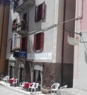 Ponte di Legno Hotel | Budget-Friendly Stay at Albergo Cervo - Rated 7.7/10