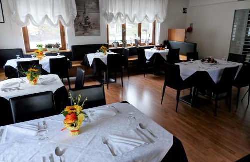 Ponte nelle Alpi Hotel | Albergo De March: Family-Friendly Stay with Dining Options