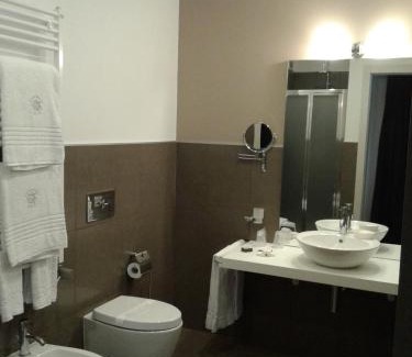 Isola del Borgo Antico Hotel | Experience Comfort at Albergo Del Sole, Rated 8.4/10