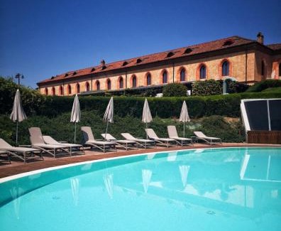 Pollenzo Hotel | Explore Comfort at Albergo dell'Agenzia - 4 Star Retreat