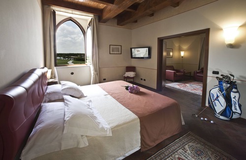 Pollenzo Hotel | Explore Comfort at Albergo dell'Agenzia - 4-Star Retreat