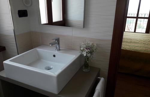 Alice Bel Colle Hotel | Guest Favorite: Albergo Diffuso Belvedere with Breakfast