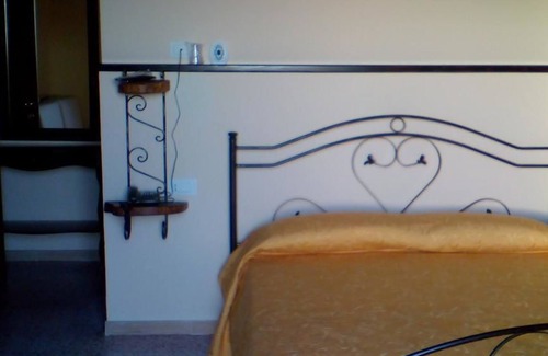 Buonvicino Hotel | Accessible Stay at Albergo Diffuso Borgo Dei Greci