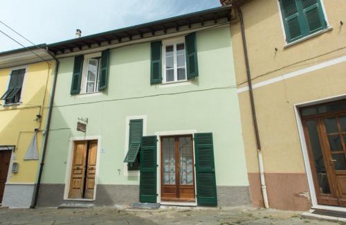 Fivizzano Apartment | Pet-Friendly Retreat at Albergo diffuso "Centoborghi"