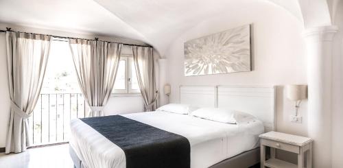 Orosei Hotel | Unforgettable Stays at Albergo Diffuso Mannois by the Ocean