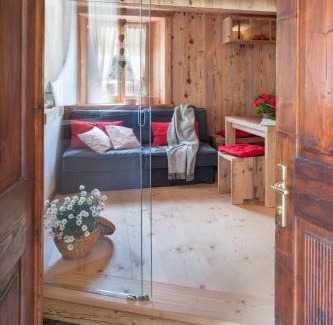 Sauris di Sotto Apartment | Discover Albergo Diffuso Sauris: Pet-Friendly Retreat