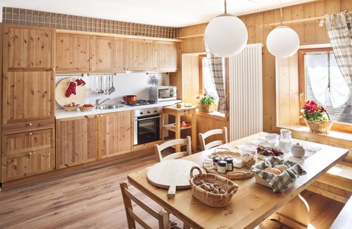 Sauris di Sotto Hotel | Experience Albergo Diffuso Sauris: Spa & Hot Tub Retreat