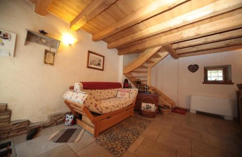 Erto e Casso Apartment | Discover Albergo Diffuso Valcellina in Scenic Casso