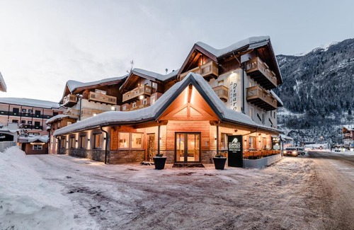 Dimaro Hotel | Wellness Retreat at Albergo Dimaro with Oceanfront Views