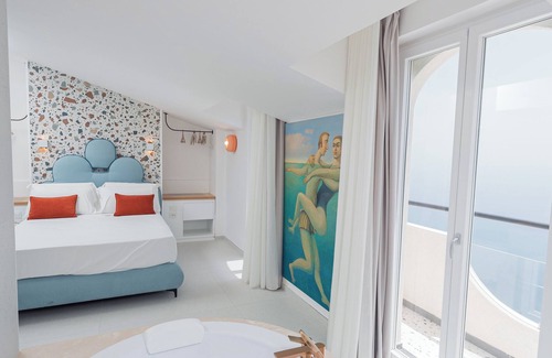 San Michele Hotel | Discover Albergo Dipinto Bacco: Spa, Dining & Family Friendly