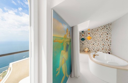 San Michele Hotel | Discover Albergo Dipinto Bacco: Spa, Dining & Family Friendly