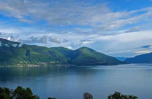 Lunecco Bed & Breakfast | Pet-Friendly Stay at Albergo Dirinella with Breakfast Included
