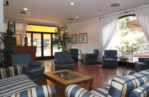 Porto Santo Stefano Hotel | ALBERGO FILIPPO II