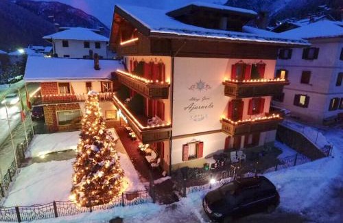 Auronzo di Cadore Hotel | Top-Rated Albergo Garnì Ajarnola with Family-Friendly Amenities