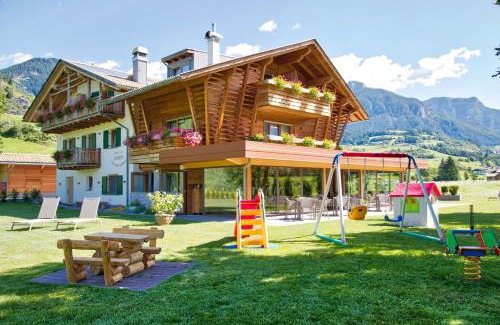 Cavalese Hotel | Discover Albergo Garnì Antico Mas del Medico with Ocean View