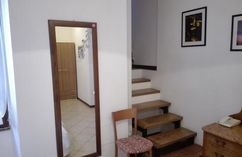 Toscolano Maderno Hotel | Pet-Friendly Retreat at Albergo Giardino with Breakfast