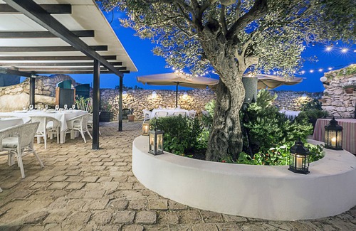 Lampedusa House | Oceanfront Retreat at Albergo I Dammusi Di Borgo Cala Creta