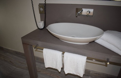 Fosdinovo Hotel | Discover Albergo la Castellana: Family-Friendly Retreat