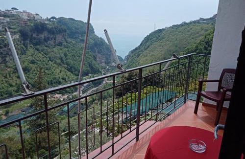 Scala Hotel | Discover Albergo La Margherita: Oceanfront Comfort Awaits