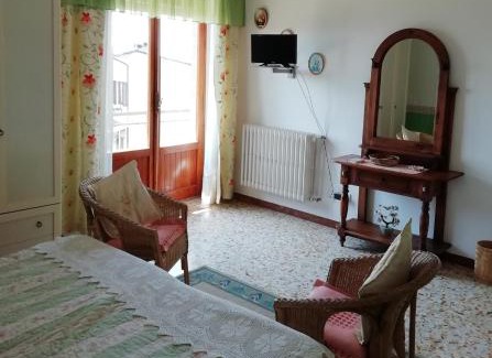 Radicofani Hotel | Pet and Child Friendly Stay at Albergo La Torre