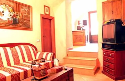 Feglino House | Discover Albergo Locanda Borgo Antico: Family-Friendly Stay