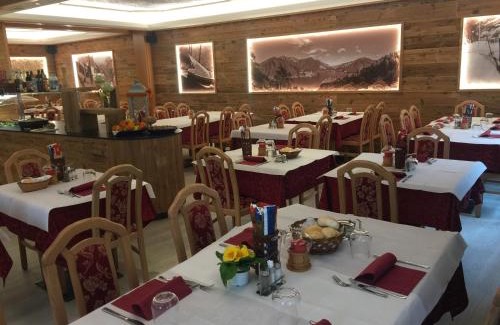 Ledro Hotel | Discover Albergo Maggiorina: Pet-Friendly Oceanfront Retreat