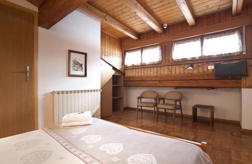 Auronzo di Cadore Hotel | Explore Albergo Meublè Victoria: Oceanfront Bliss Awaiting