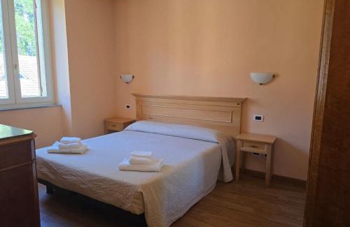 Urbe Hotel | Discover Albergo Minetto: Pet-Friendly & Family-Oriented Stay