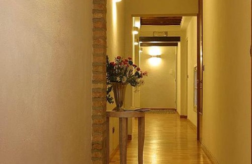 Reggio nell'Emilia Hotel | Discover Albergo Morandi: Pet-Friendly with Hot Tub Access