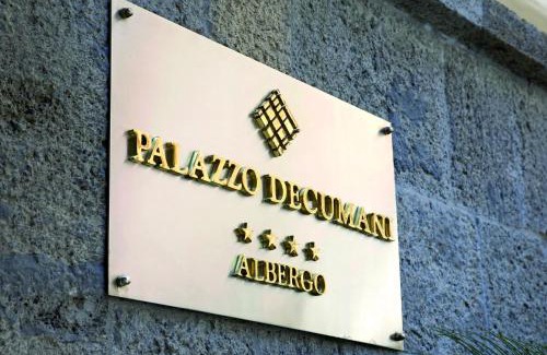 Naples City Centre Hotel | Discover Albergo Palazzo Decumani: Family-Friendly Comfort
