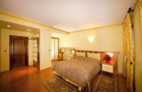 Ponte di Nava Hotel | Discover Albergo Ponte di Nava: Pet-Friendly & Accessible Stay