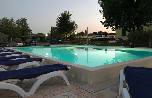 Pozzolengo Hotel | Discover Albergo Quattro Pini: Pet-Friendly Retreat Awaits