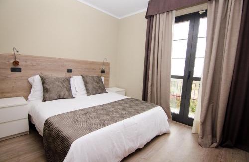 Montepulciano Hotel | Relax at Albergo Ristorante San Biagio with Ocean Views