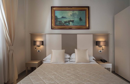 Historic Center Hotel | Albergo Rossini 1936: A Family-Friendly 4-Star Retreat