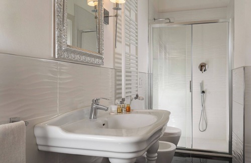 Historic Center Hotel | Albergo Rossini 1936: A Family-Friendly 4-Star Retreat