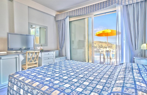 Palinuro Hotel | Elegant Albergo Santa Caterina with Ocean Views & Spa