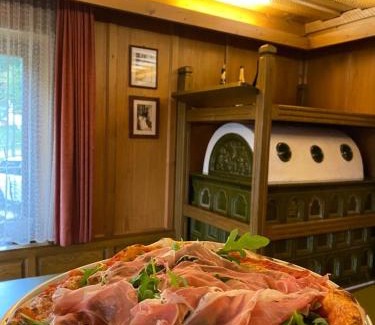Tret Hotel | Albergo Scoiattolo: Pet-Friendly Retreat with High Ratings