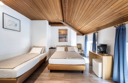 Capolago Hotel | Experience Comfort at Albergo Svizzero with Family-Friendly Amenities