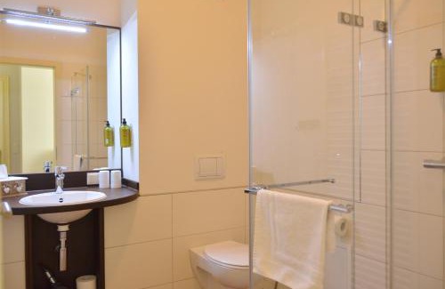 Bad Schandau Hotel | Discover Albergo-Toscana: Family-Friendly with Breakfast