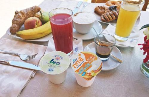 Itri Hotel | Guest Rated 9/10 at Albergo Villa Riccio with Great Amenities