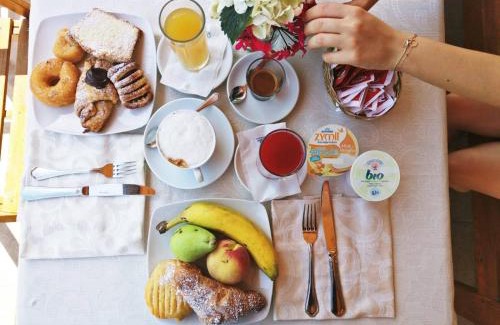 Itri Hotel | Guest Rated 9/10 at Albergo Villa Riccio with Great Amenities