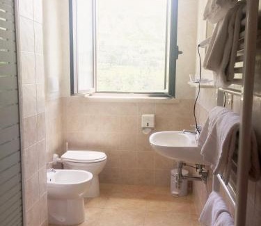 Itri Hotel | Guest Rated 9/10 at Albergo Villa Riccio with Great Amenities