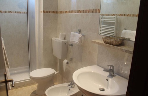 Ovada Hotel | Albergo Vittoria: Family-Friendly Hotel with Restaurant & Breakfast