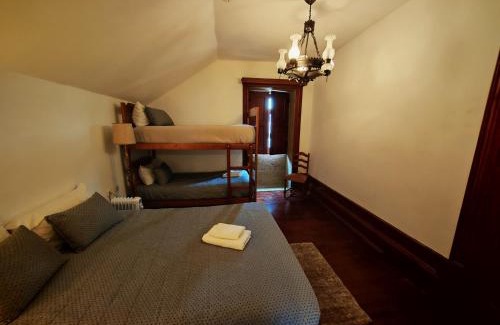 Valenca House | Cozy Albergue e AL O Brasão Valença with Oceanfront Pool