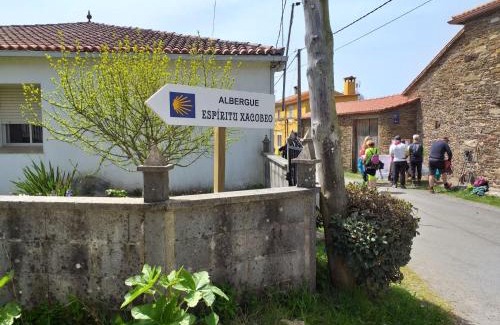 Arca Hostel | Experience Albergue Espiritu Xacobeo: Top-Rated with Family Amenities