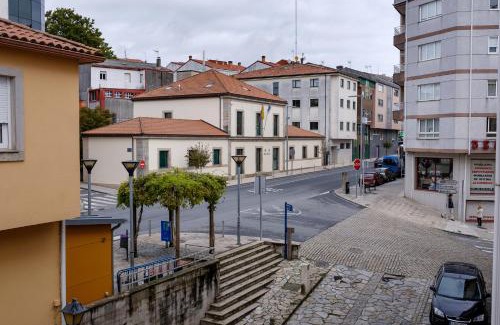 Arzua House | Discover Albergue Pensión Cima do Lugar with Breakfast Included