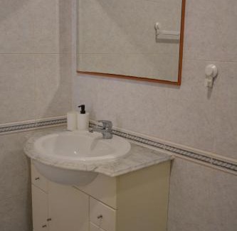 Moura Apartment | Exceptional Family Stay at Albergue Santa Justa