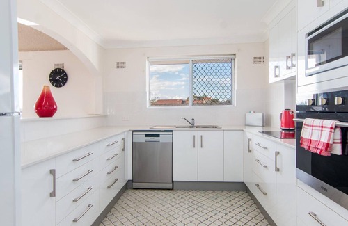 Forster Apartment | Ideal Stay at Albert Court - Steps from Wallis Lake!