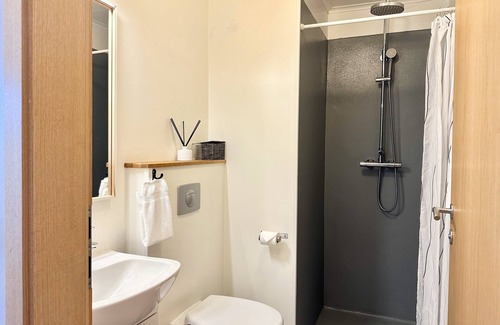 Hvammstangi Hotel | Cozy Hotel Hvammstangi: Highly Rated with Breakfast Included